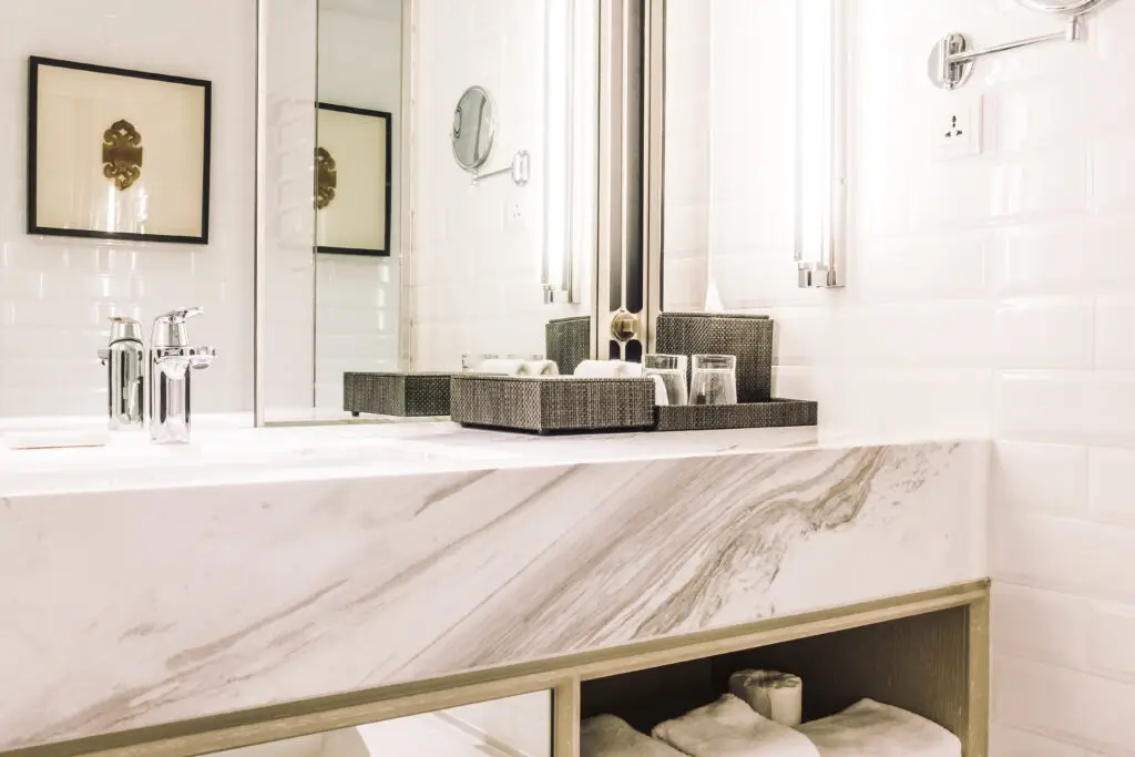 Granite bathroom countertops: Durable & stylish options 1 Granite bathroom countertops