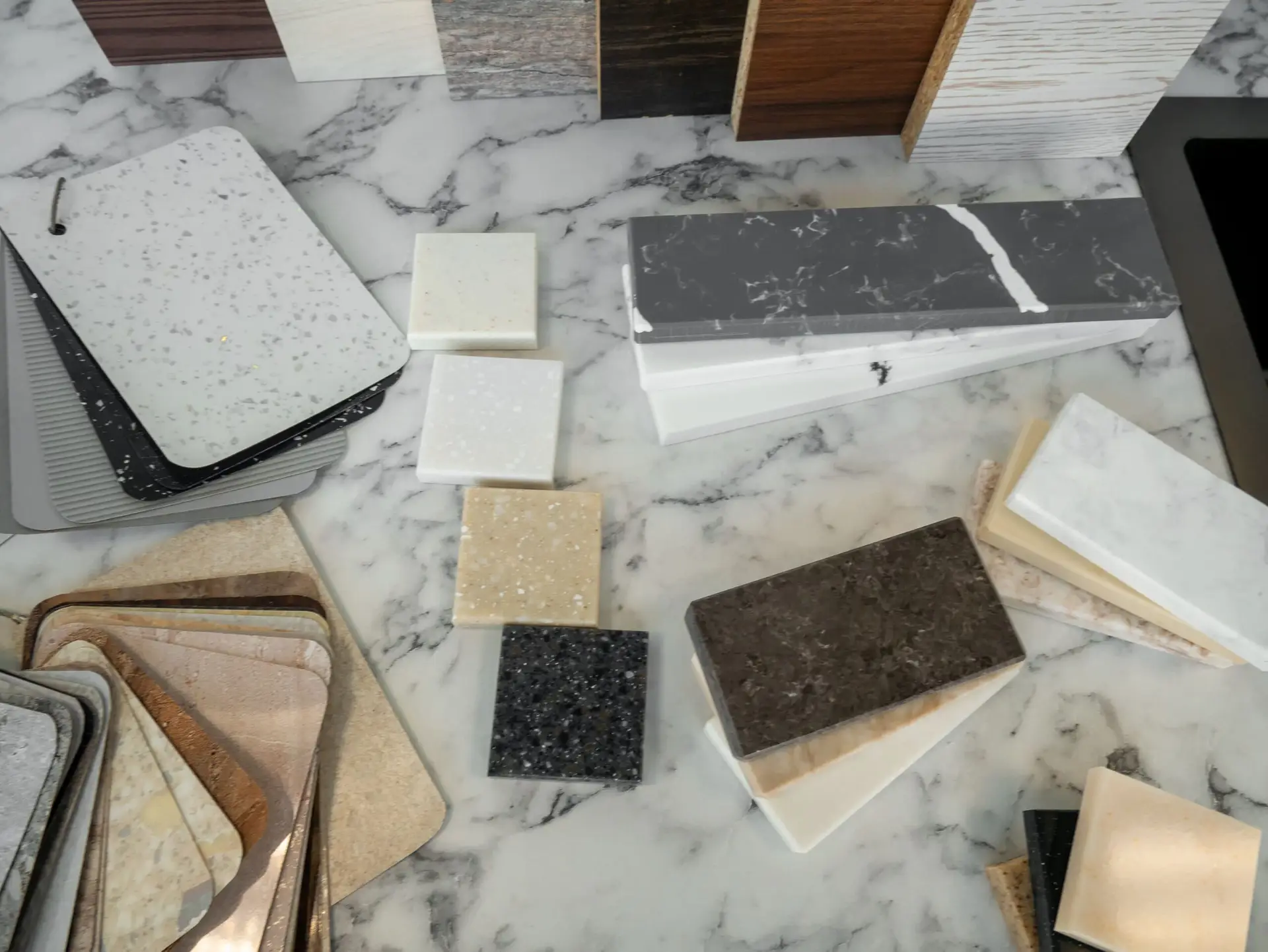 Different Types of Countertop Materials [Comparison]