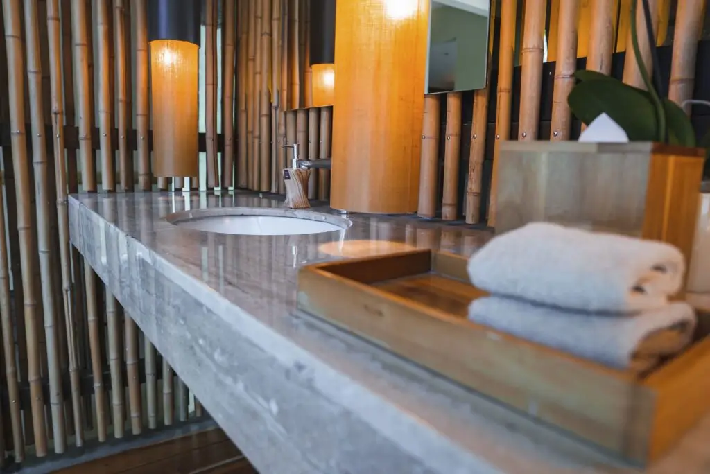 Hotel Bathroom Countertops: Durability, Hygiene, and Performance 1 Hotel Bathroom Countertops